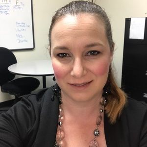 Meet your Posher, Roxanne